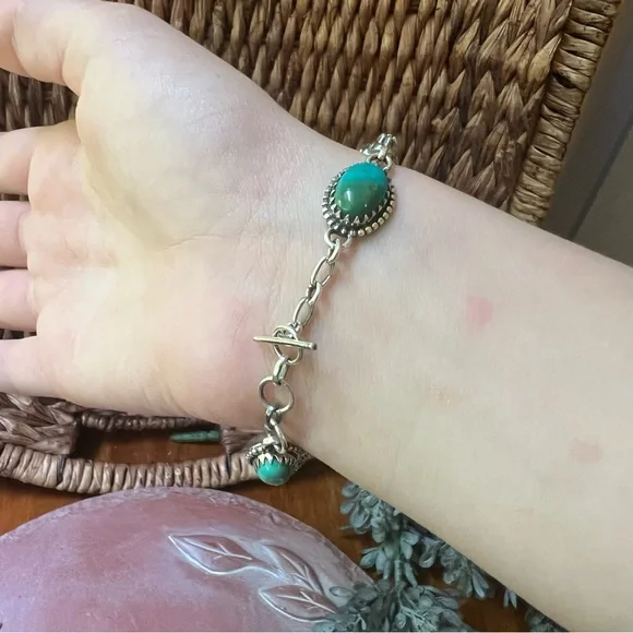 925 Sterling Silver Green Kingman Turquoise Toggle Bracelet 7.25” Southwest